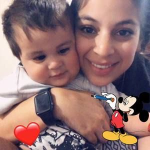 Meet your Posher, Monique